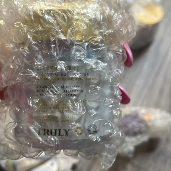 BRAND NEW! Buns and Boobs minis kit by TRULY - Picture 11 of 13